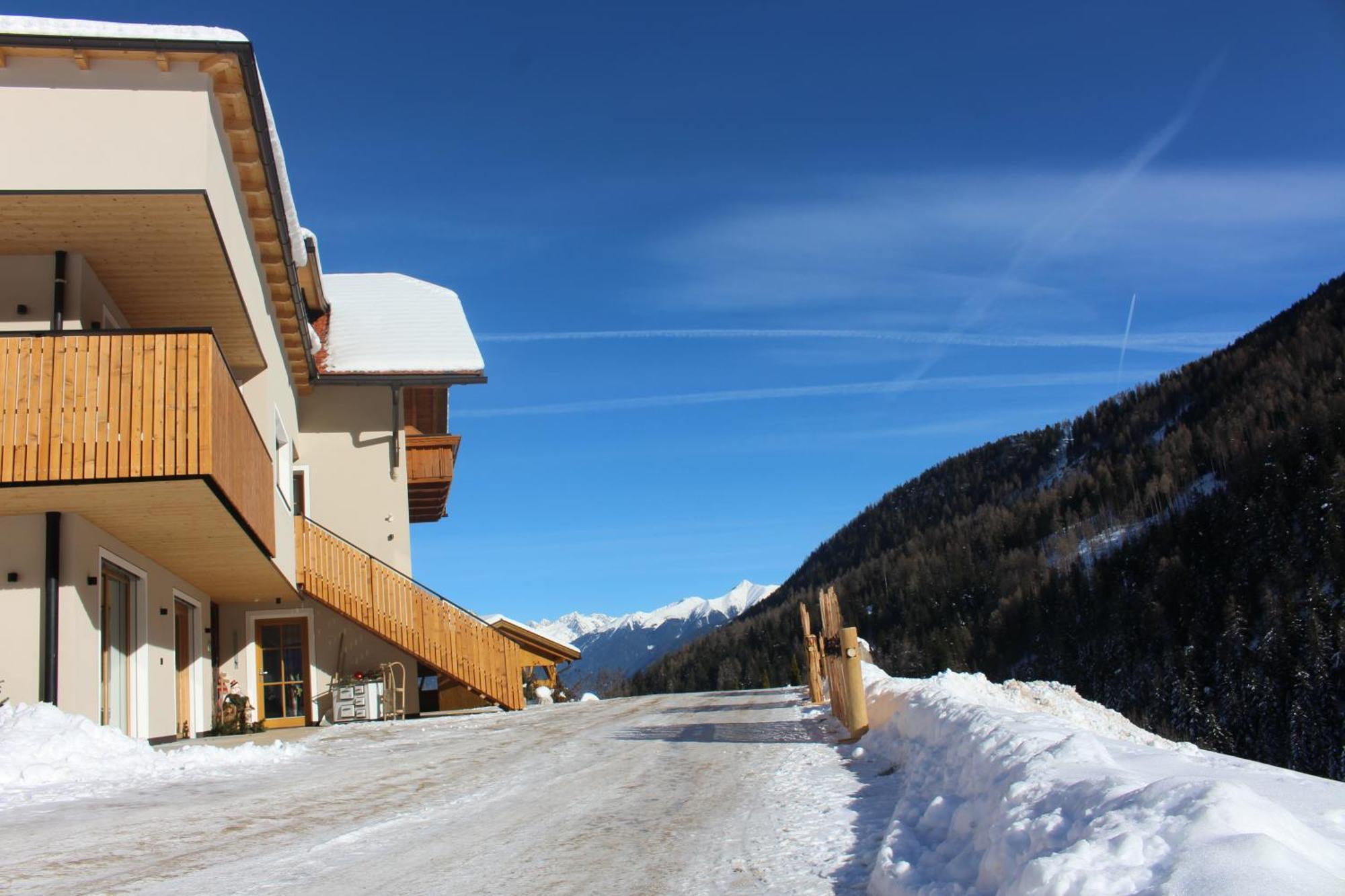 Almresidenz Unterrain -1 Km By Car Distance Ski Slopes Kronplatz Olang Exterior foto