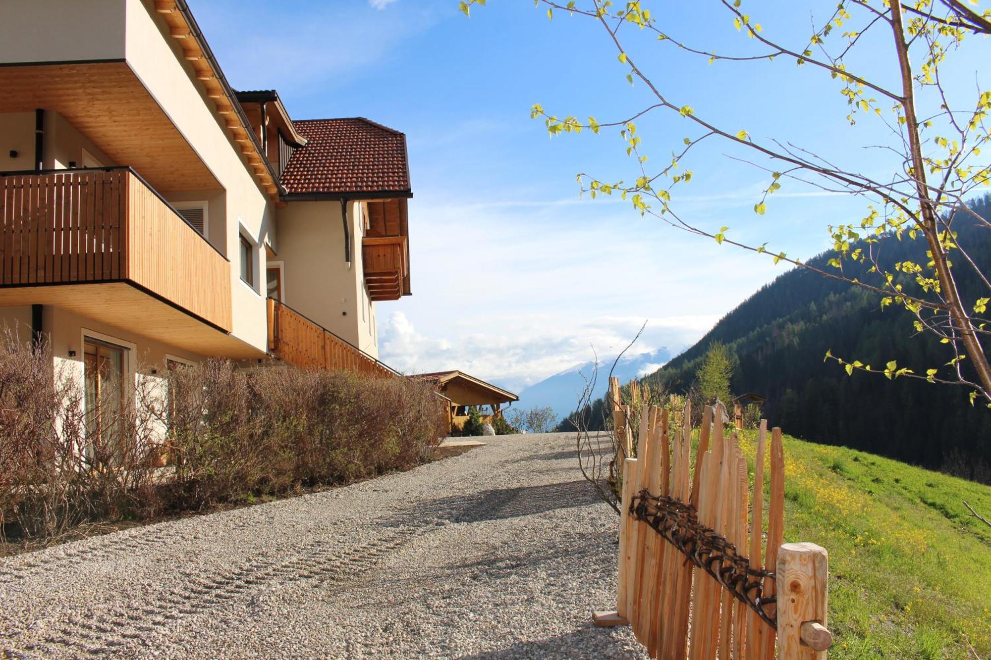 Almresidenz Unterrain -1 Km By Car Distance Ski Slopes Kronplatz Olang Exterior foto