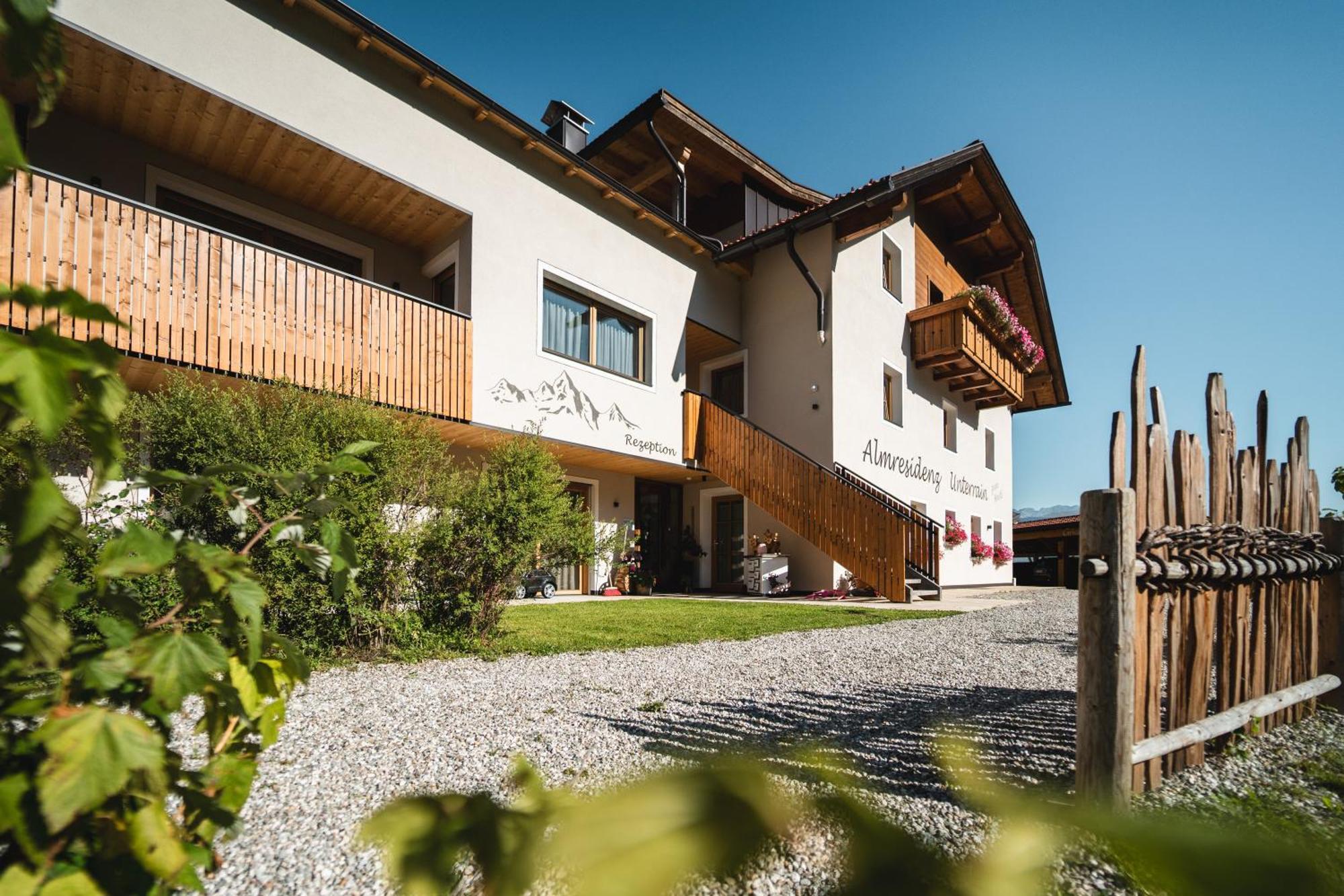 Almresidenz Unterrain -1 Km By Car Distance Ski Slopes Kronplatz Olang Exterior foto